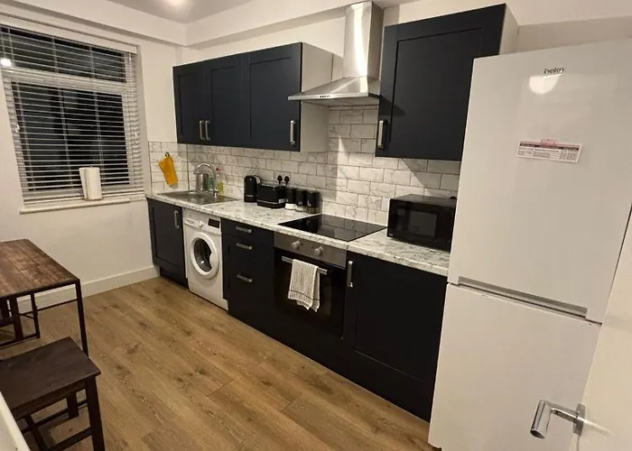 Beatiful 3 Bedroom Apartment Near Tower Bridge